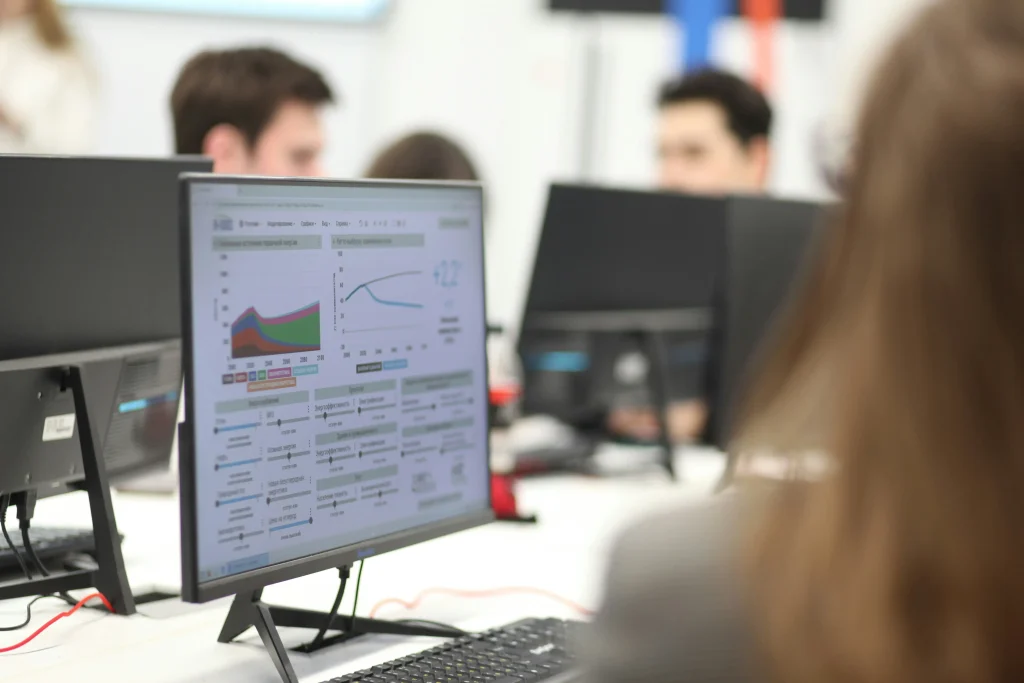 Data Science Practitioner course learners in a practical data analysis class at Wheelset Academy
